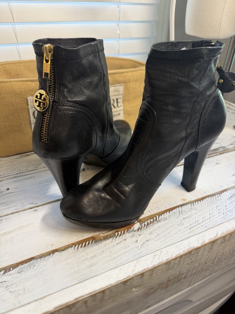 Tory Burch soft leather stretch gold logo back zipper Boots Sz US 10.5 women